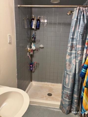 6 Cornfield Lane Woodbridge CT 06525