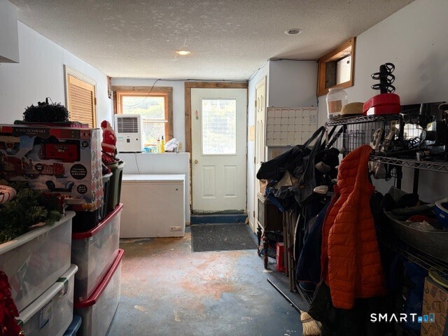 6 Cornfield Lane Woodbridge CT 06525