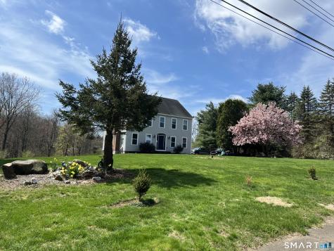 6 Cornfield Lane Woodbridge CT 06525