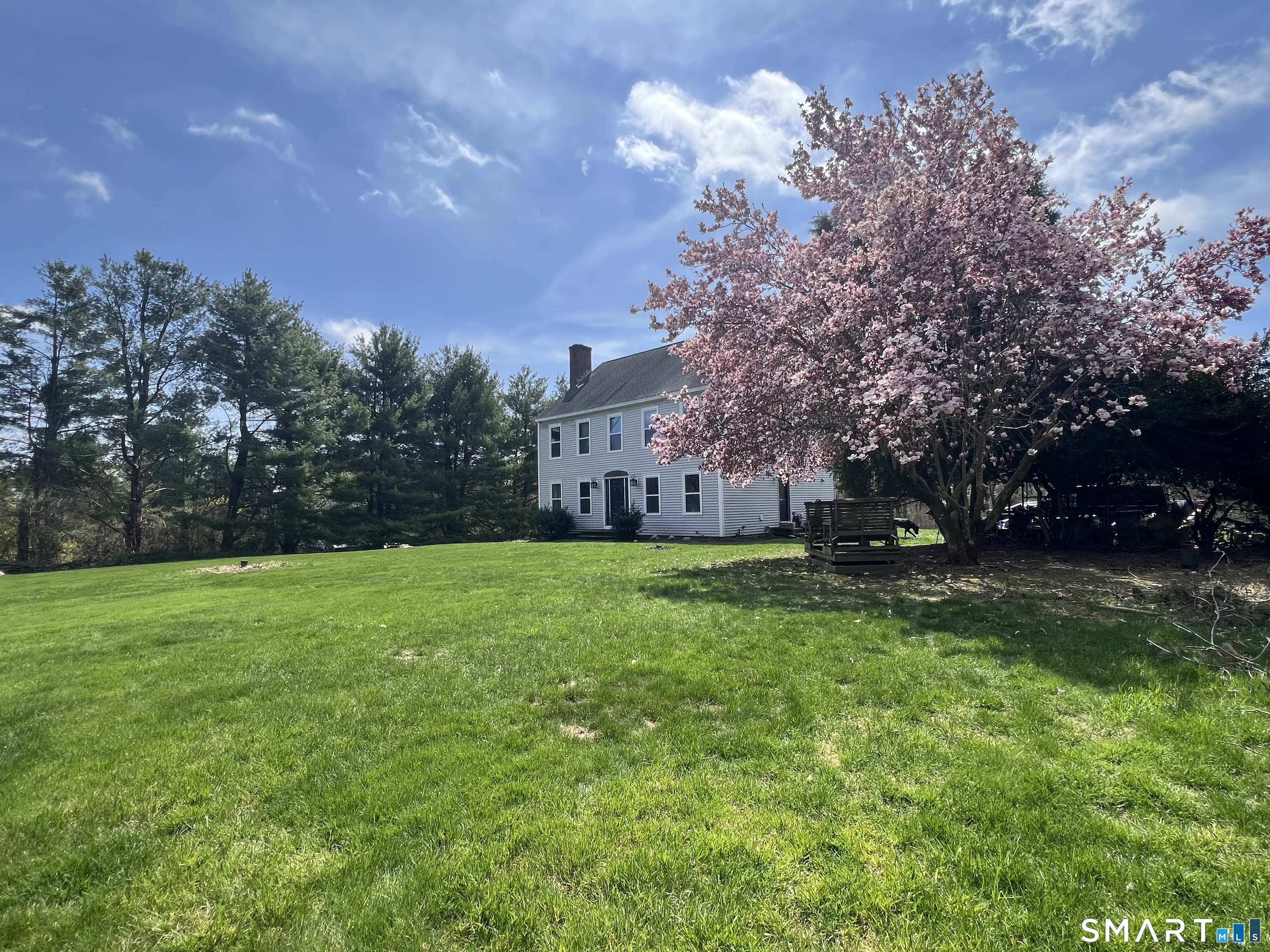 6 Cornfield Lane Woodbridge CT 06525