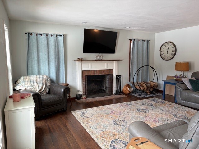 6 Cornfield Lane Woodbridge CT 06525