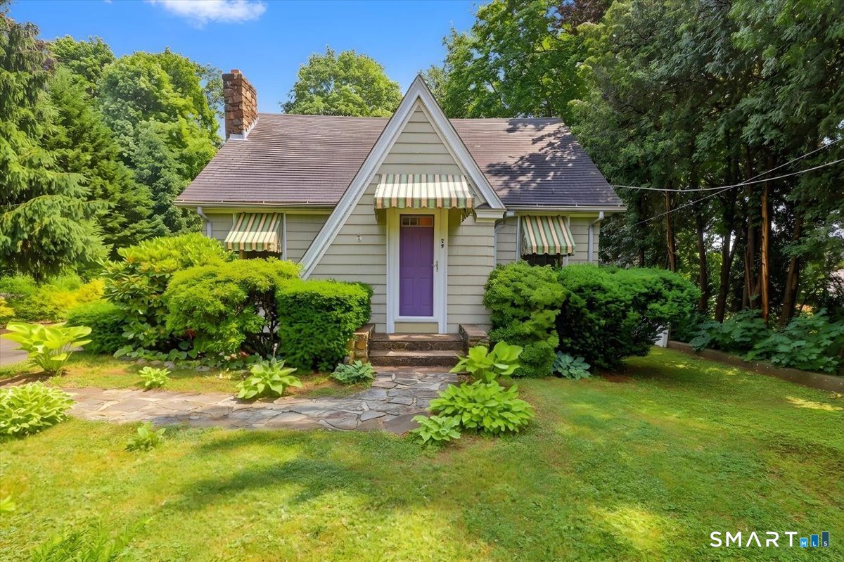 39 Buckingham Street Stonington CT 06379