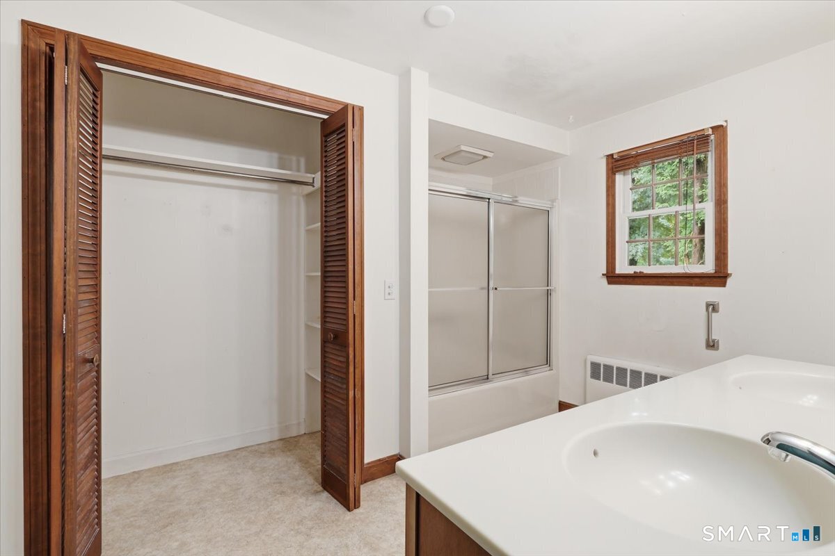 39 Buckingham Street Stonington CT 06379