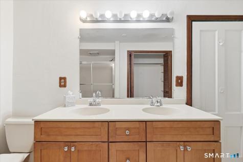 39 Buckingham Street Stonington CT 06379