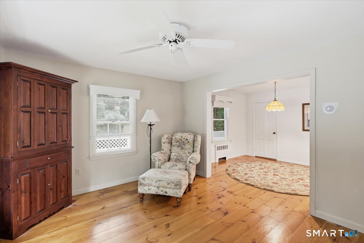39 Buckingham Street Stonington CT 06379
