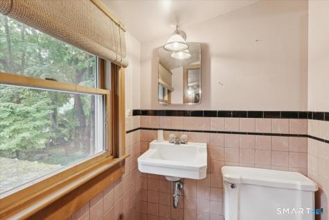 39 Buckingham Street Stonington CT 06379