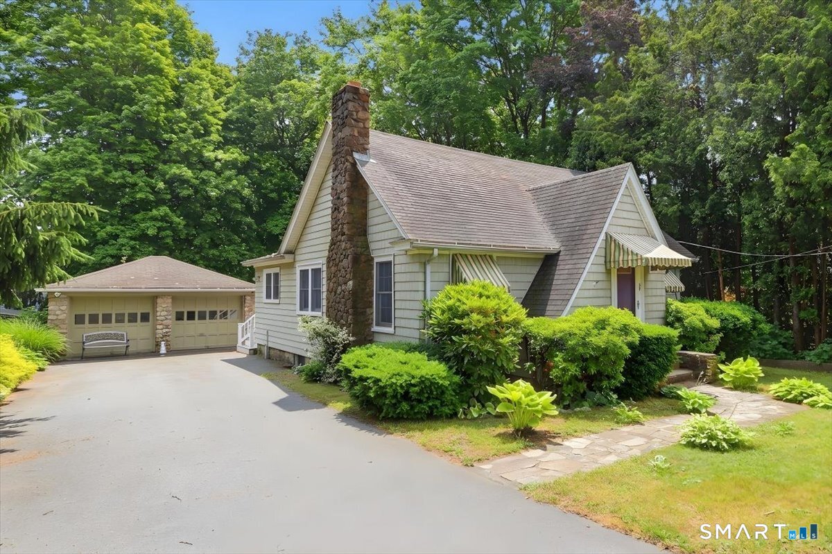 39 Buckingham Street Stonington CT 06379