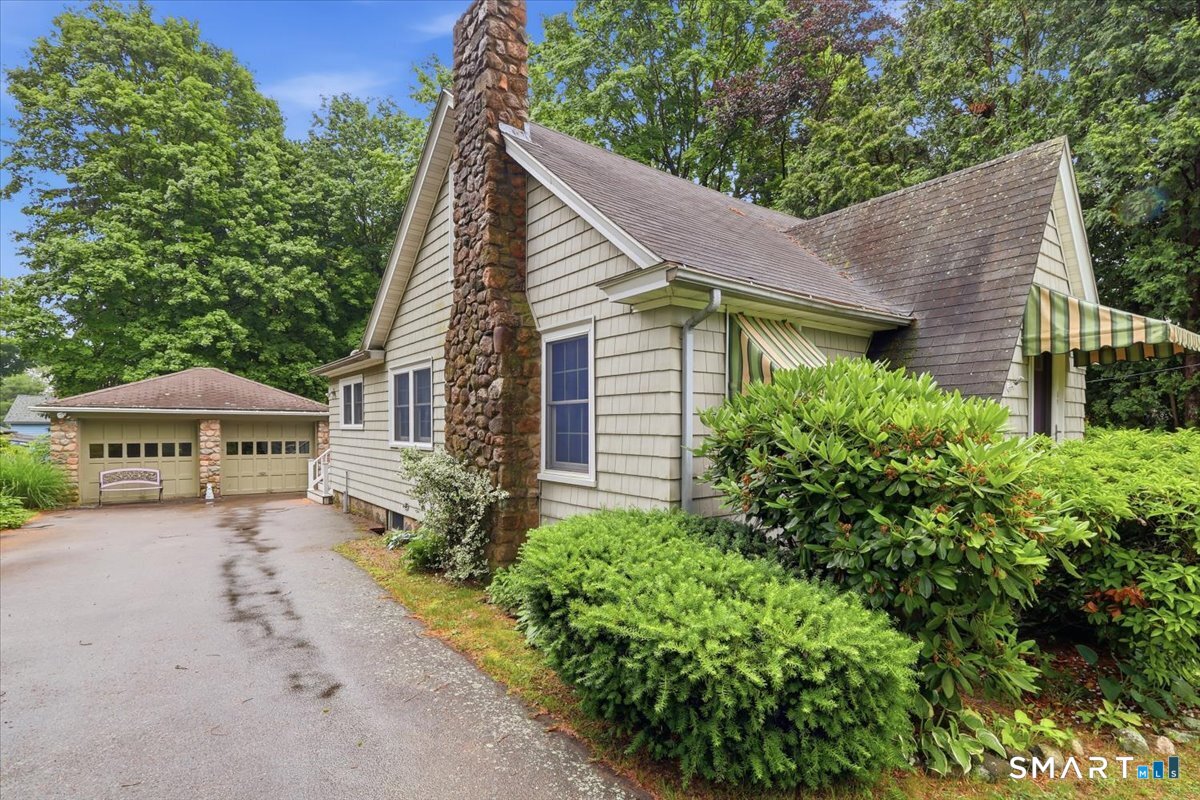 39 Buckingham Street Stonington CT 06379