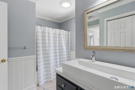 86 Appletree Lane Portland CT 06480