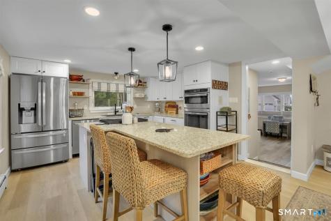 16 Hawthorne Road East Hampton CT 06424