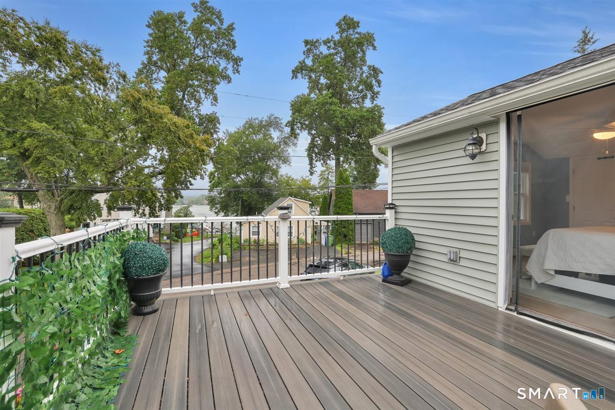 16 Hawthorne Road East Hampton CT 06424