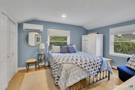 16 Hawthorne Road East Hampton CT 06424