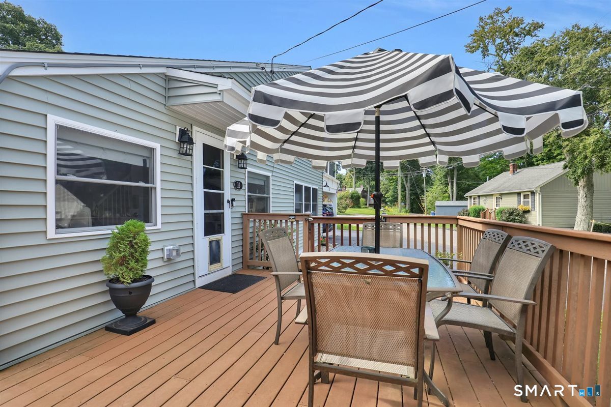 16 Hawthorne Road East Hampton CT 06424