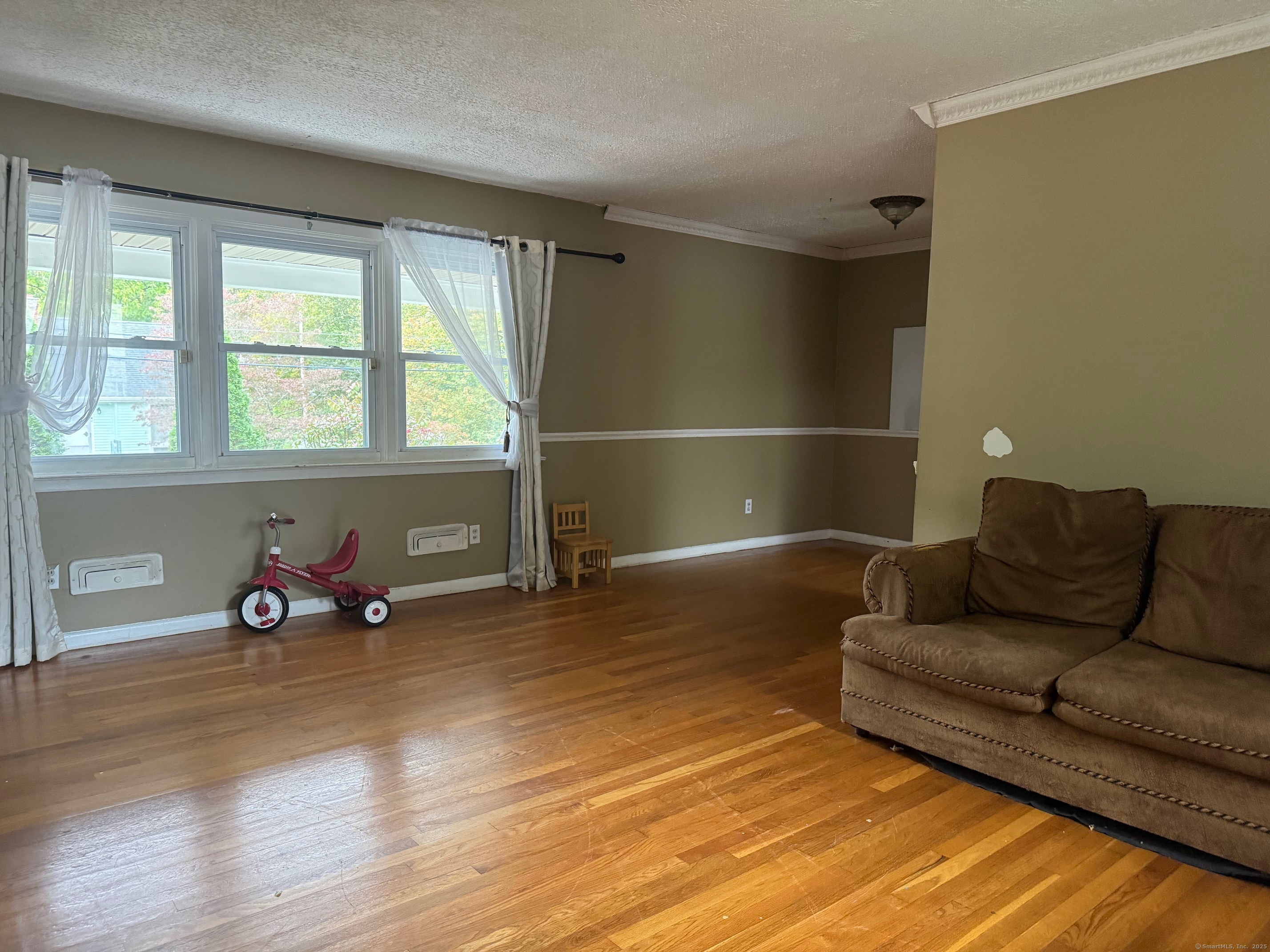 11 Linda Drive Bridgeport CT 06606