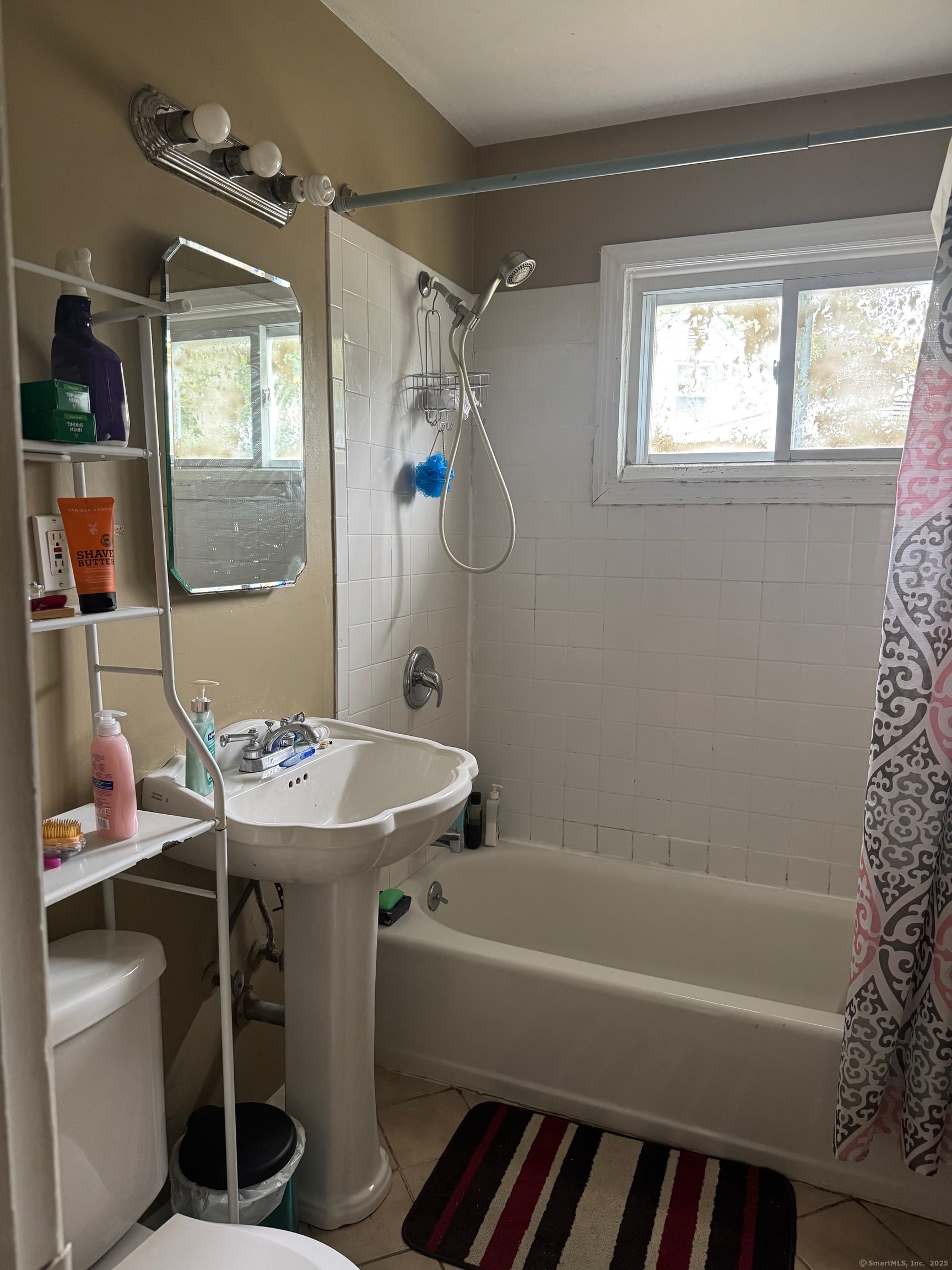 11 Linda Drive Bridgeport CT 06606