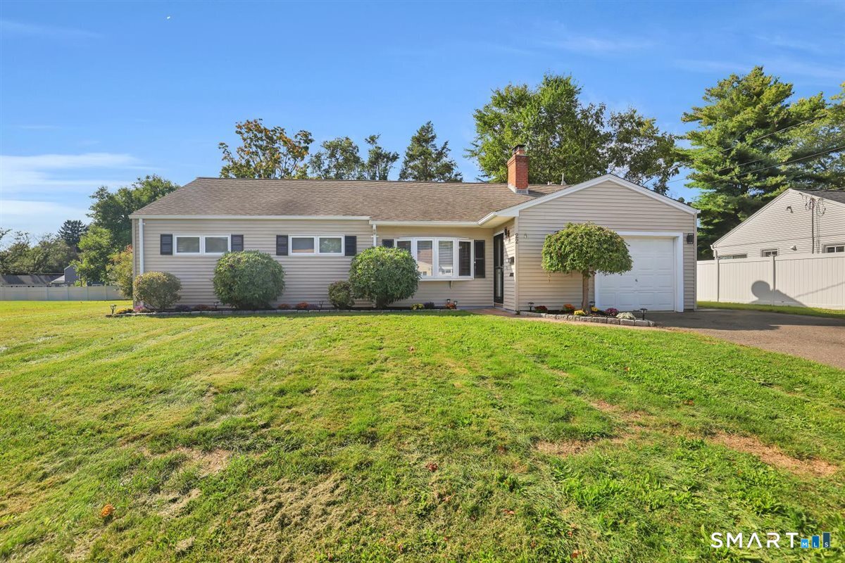 22 Elizabeth Drive Manchester CT 06042