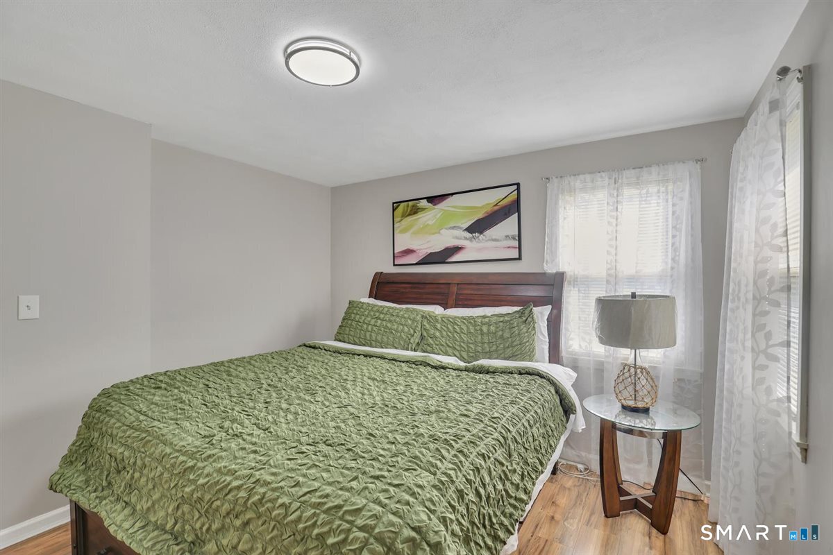 22 Elizabeth Drive Manchester CT 06042