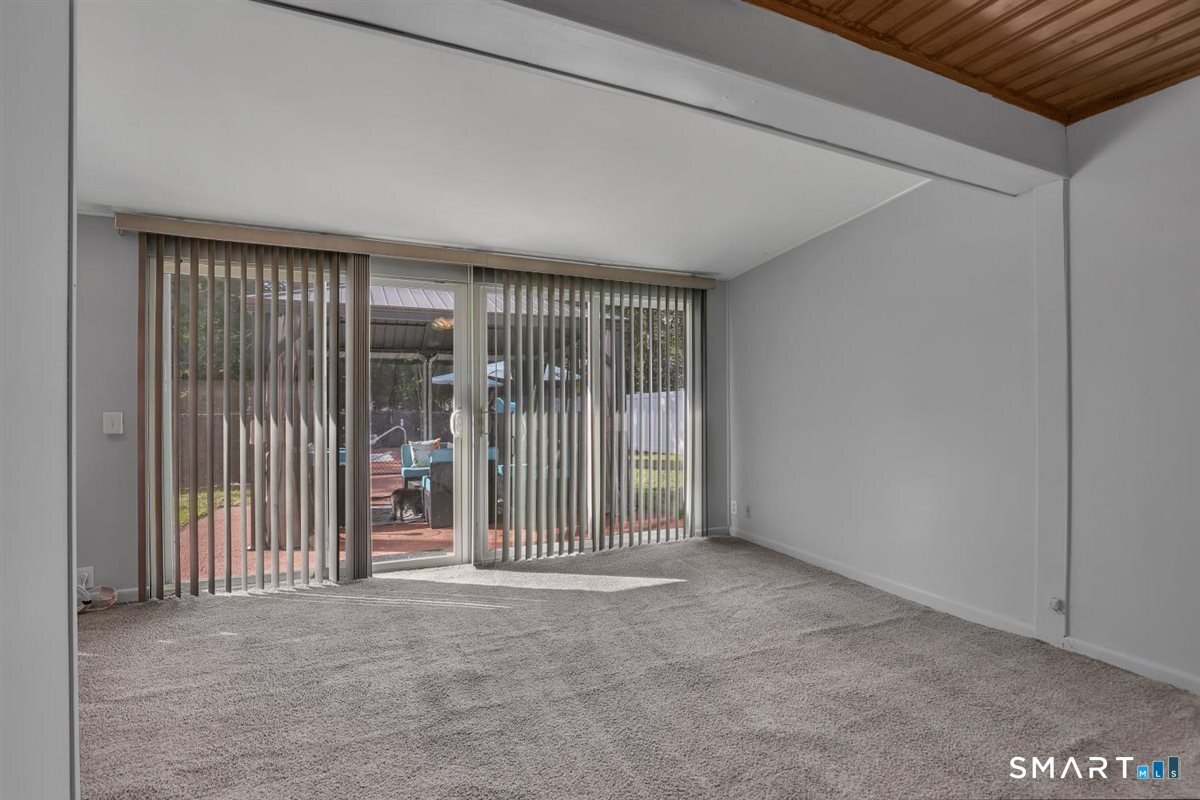 22 Elizabeth Drive Manchester CT 06042