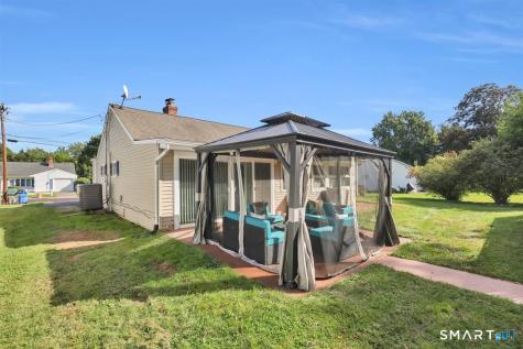22 Elizabeth Drive Manchester CT 06042