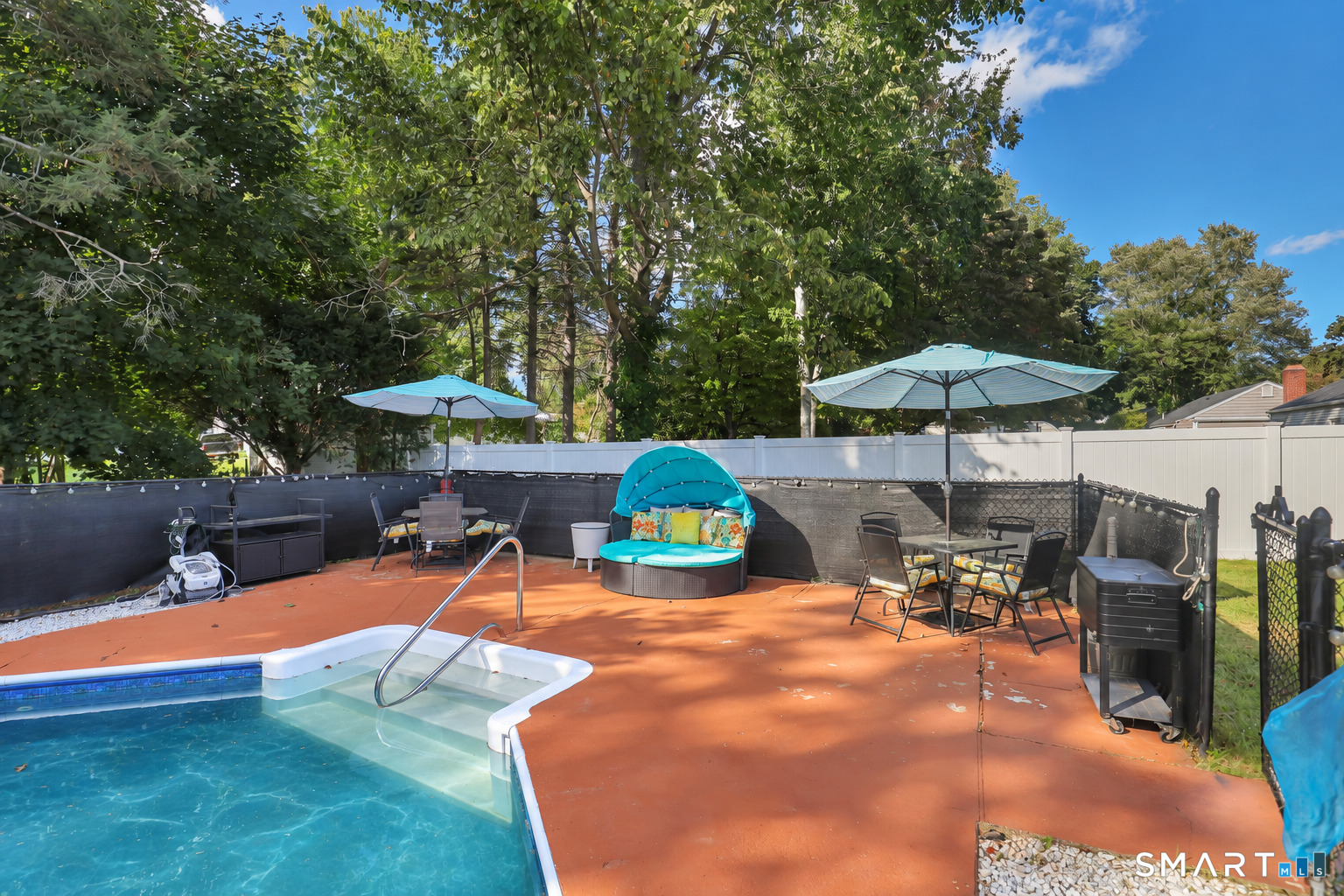 22 Elizabeth Drive Manchester CT 06042