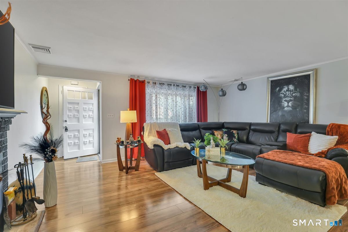22 Elizabeth Drive Manchester CT 06042
