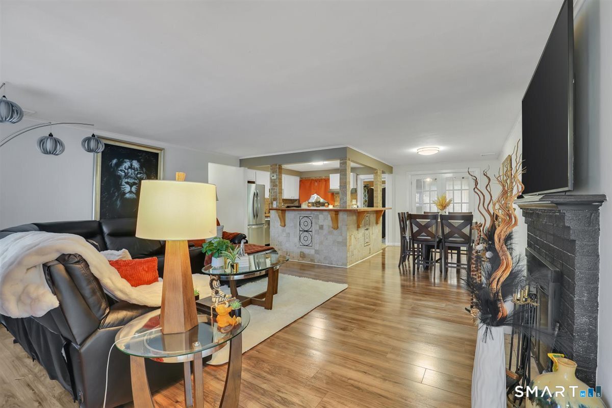 22 Elizabeth Drive Manchester CT 06042