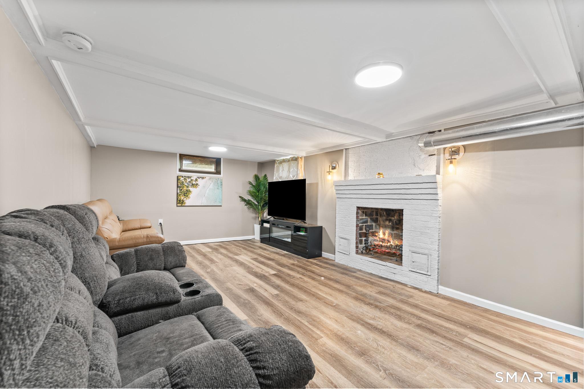5 Sanford Avenue Enfield CT 06082