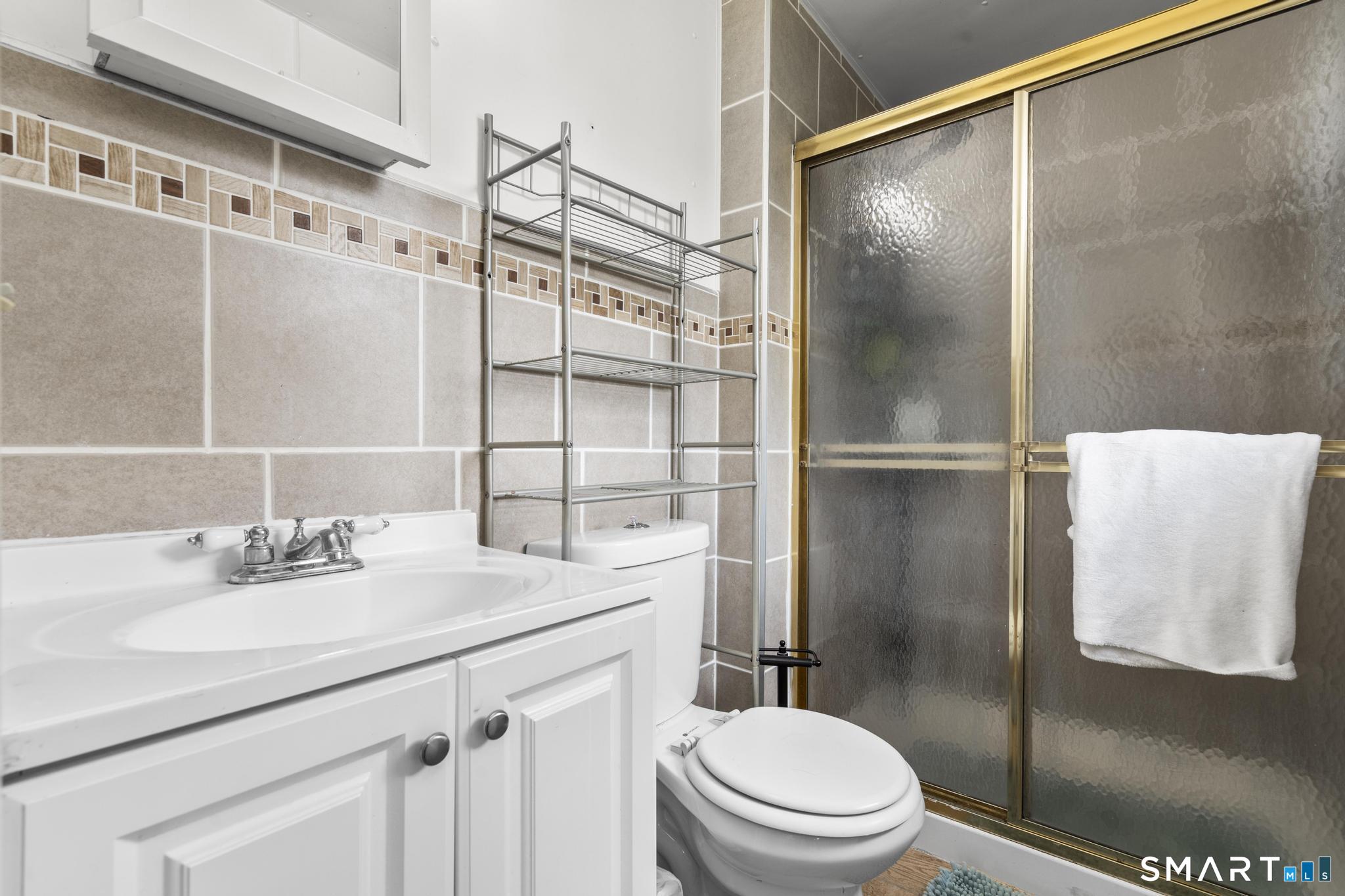 11 Costanzo Court Hamden CT 06518