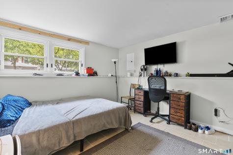 11 Costanzo Court Hamden CT 06518