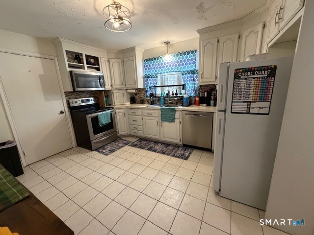 12 Rockwell Avenue Plainville CT 06062