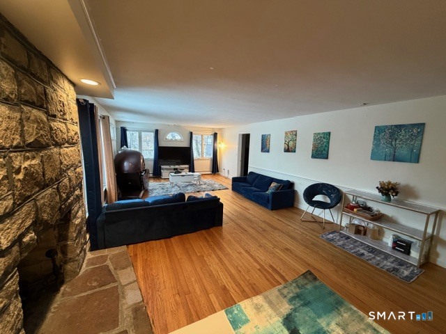 12 Rockwell Avenue Plainville CT 06062