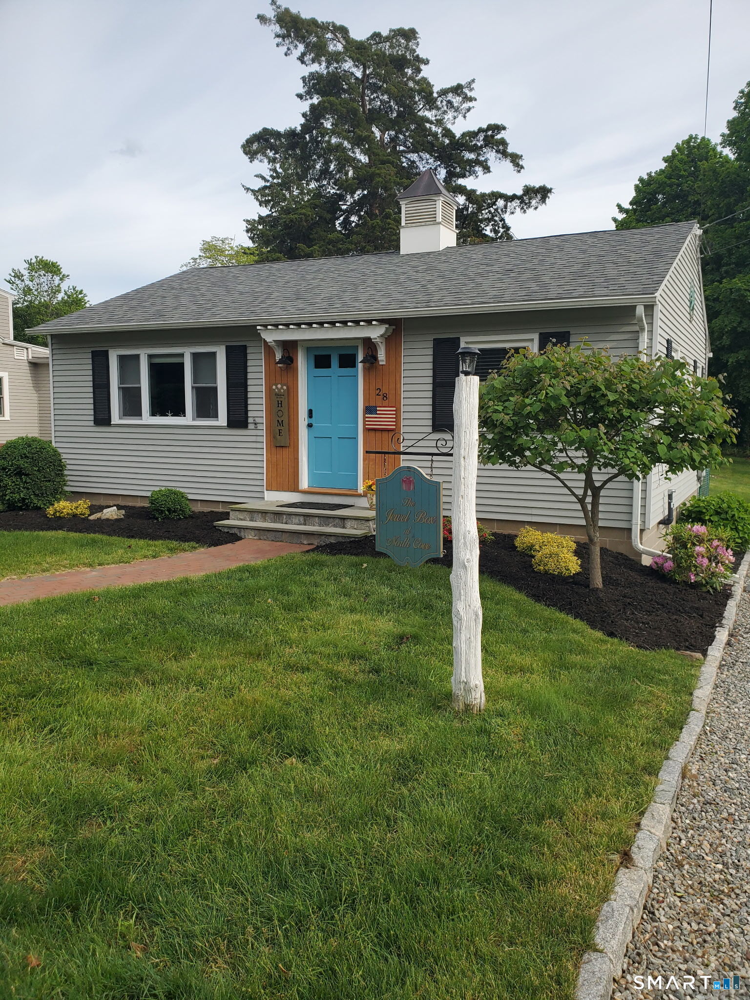 28 Church Street Old Saybrook CT 06475