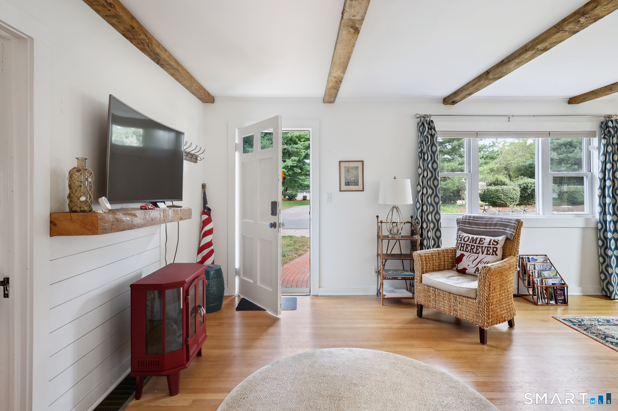 28 Church Street Old Saybrook CT 06475