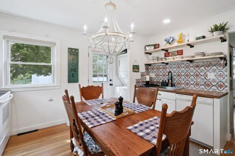 28 Church Street Old Saybrook CT 06475