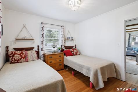28 Church Street Old Saybrook CT 06475