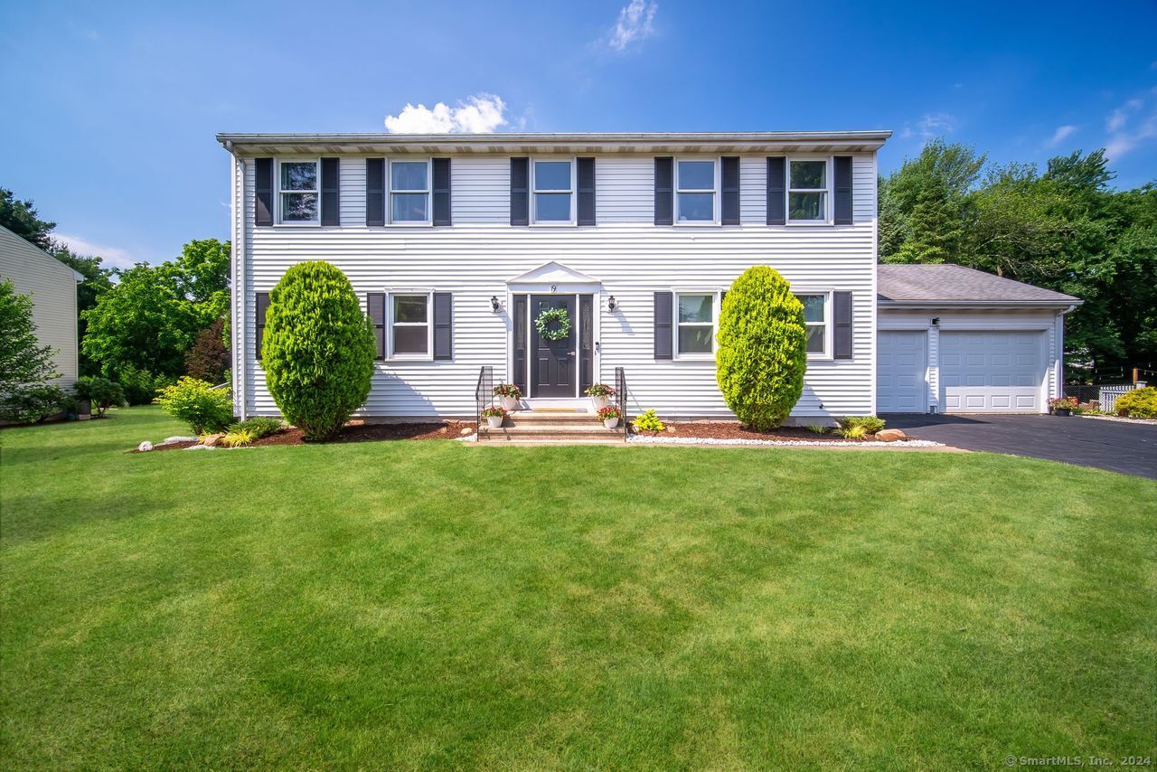 19 Natsisky Farm Road South Windsor CT 06074