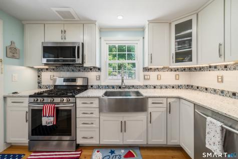 15 Fenway Drive Hamden CT 06517