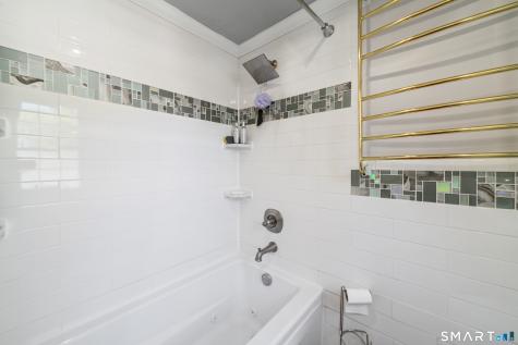 15 Fenway Drive Hamden CT 06517
