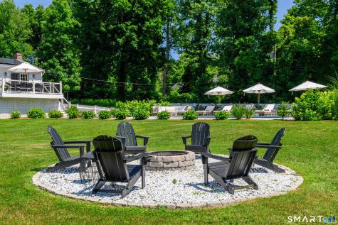 1 Brookwood Drive Newtown CT 06470