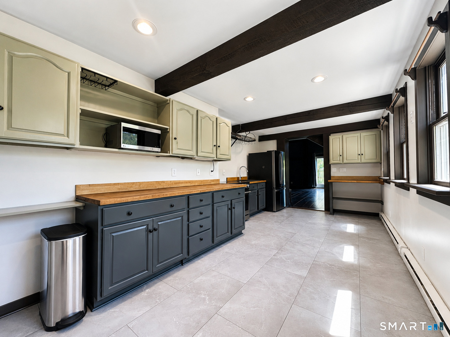 77 North High Street Clinton CT 06413
