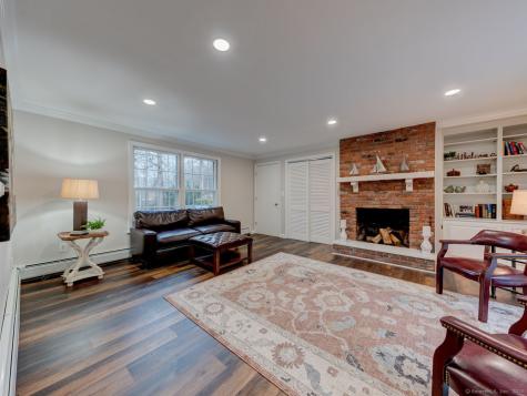 143 Juniper Drive Avon CT 06001