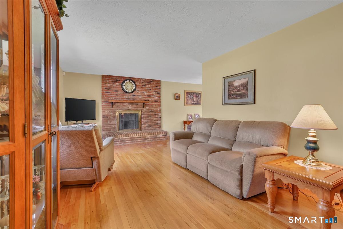 40 Meeker Road Southington CT 06489