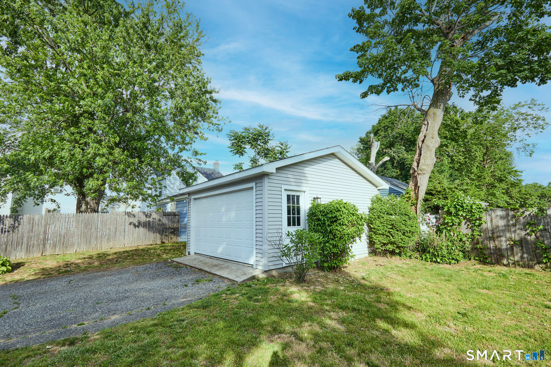 105 Dixon Street Bridgeport CT 06604