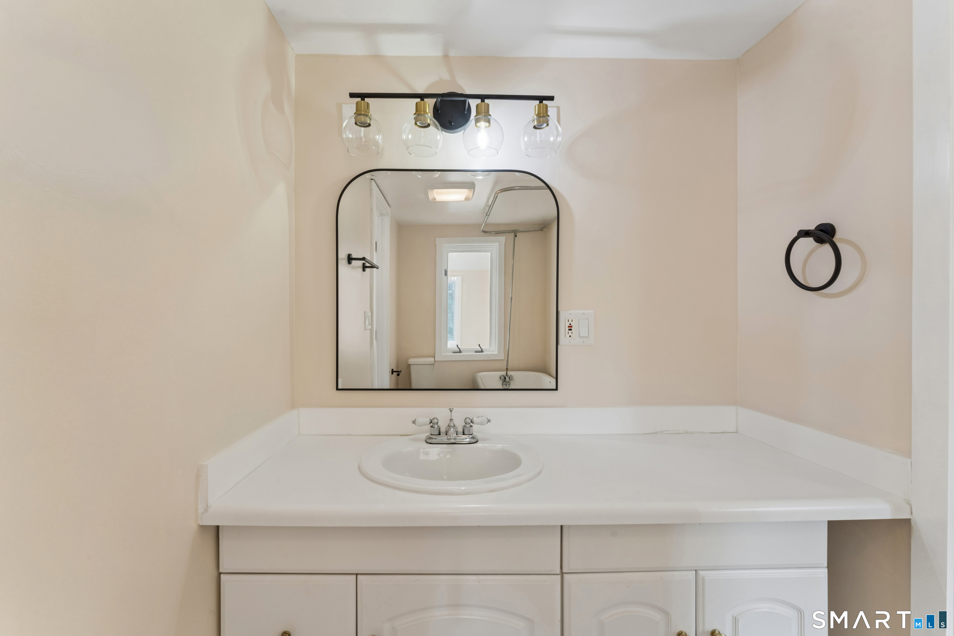 52 Merrimac Street Danbury CT 06810