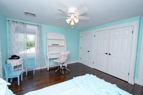 4 Old Woods Road Brookfield CT 06804