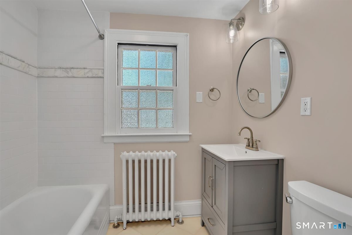 132 North Main Street West Hartford CT 06107