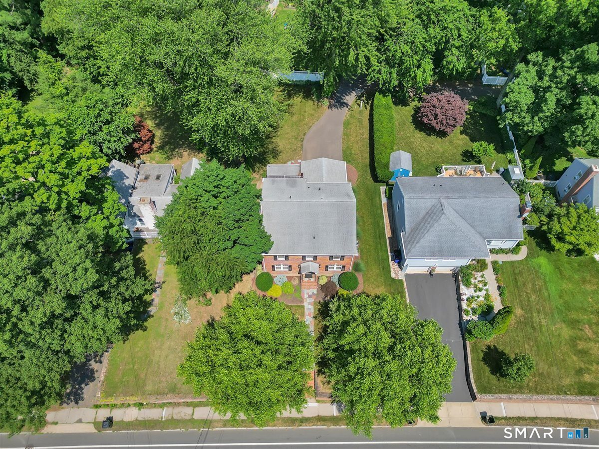 132 North Main Street West Hartford CT 06107