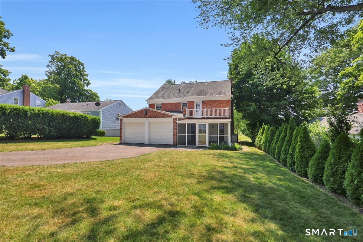 132 North Main Street West Hartford CT 06107