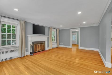 132 North Main Street West Hartford CT 06107