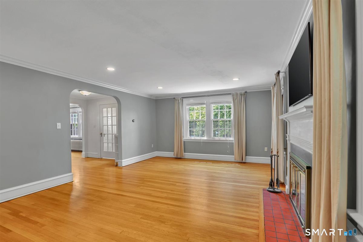 132 North Main Street West Hartford CT 06107
